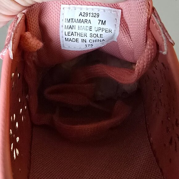 NIB Issac Mizrahi Tamara Lace Up Perforated Floral Eyelet Platform Sneakers - Picture 11 of 12